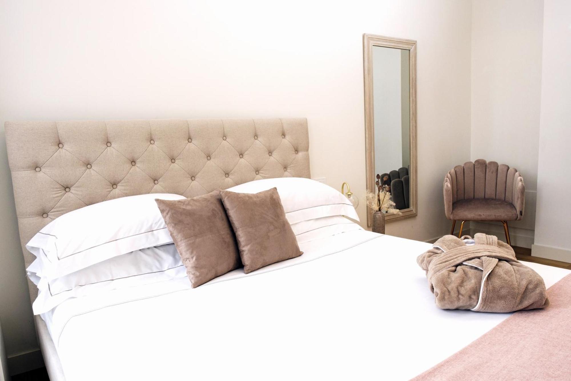 Manzoni 44 Suite Milan Exterior photo